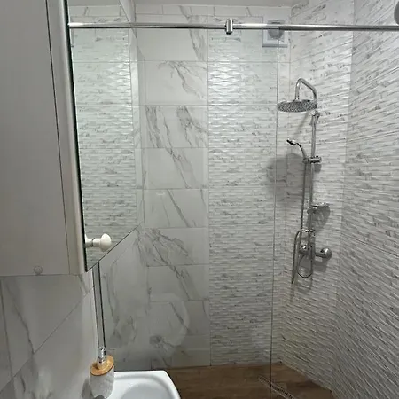 Bliss Apartments-taurunum 1 *